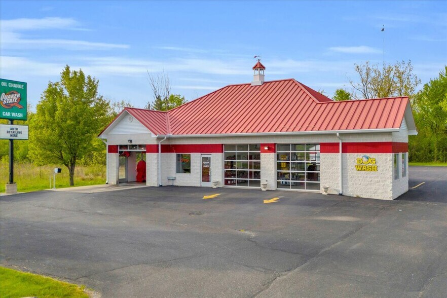 1000 Shortcut Rd, Marine City, MI à vendre - Photo de l’immeuble – Image 2 sur 26