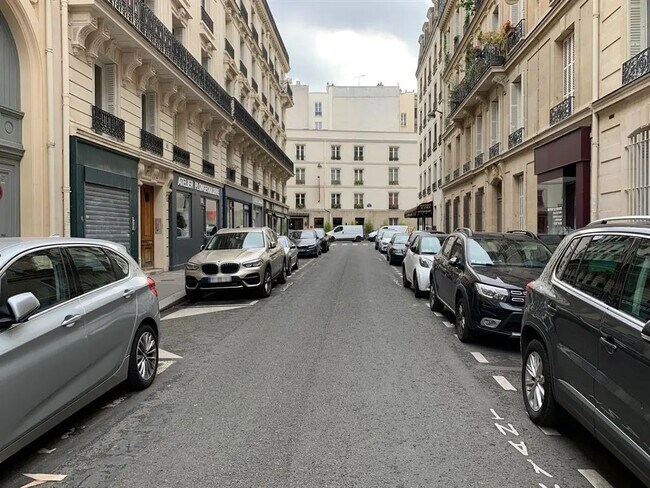 Plus de détails pour Local commercial à louer