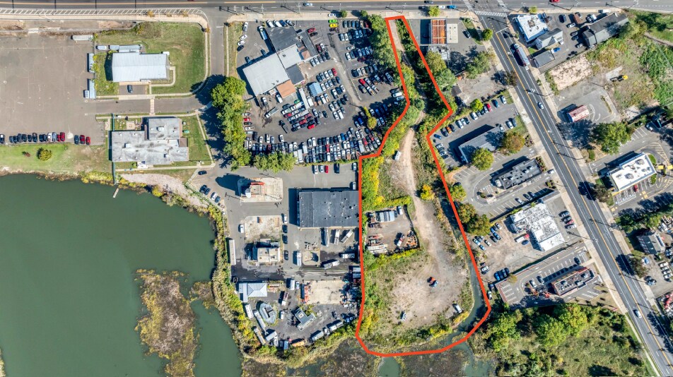 194 Ella T Grasso Blvd, New Haven, CT à vendre - Photo de l’immeuble – Image 3 sur 4