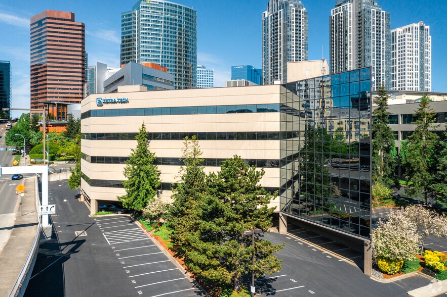 400 112th Ave NE, Bellevue, WA à louer - Photo principale – Image 1 sur 7