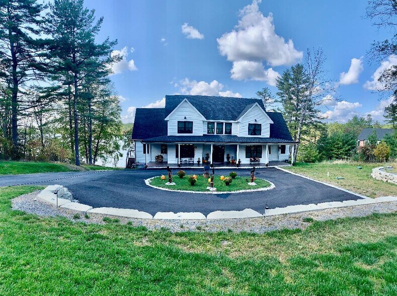 286 Lakeview Drive Rd, Highland Lake, NY à vendre - Photo principale – Image 1 sur 29