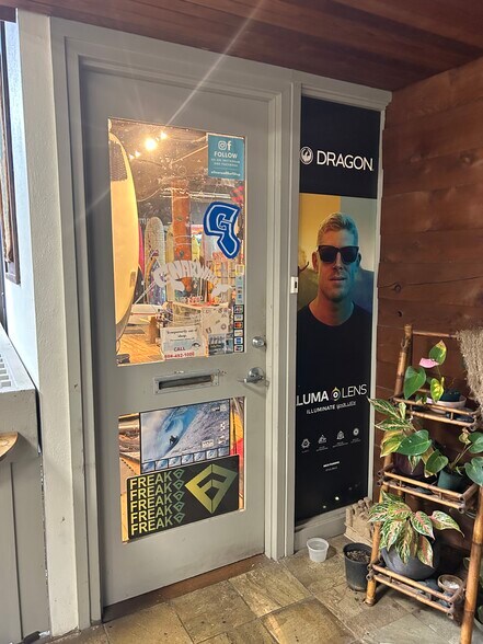 315-325 Uluniu St, Kailua, HI à louer - Photo de l’immeuble – Image 3 sur 5