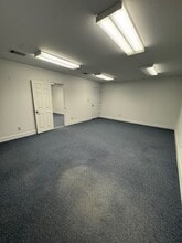 2019 Clovis R Barker Rd, San Marcos, TX à louer Photo intérieure– Image 2 sur 4