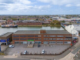 Plus de détails pour 225-241 Victoria St S, Grimsby - Bureau à louer