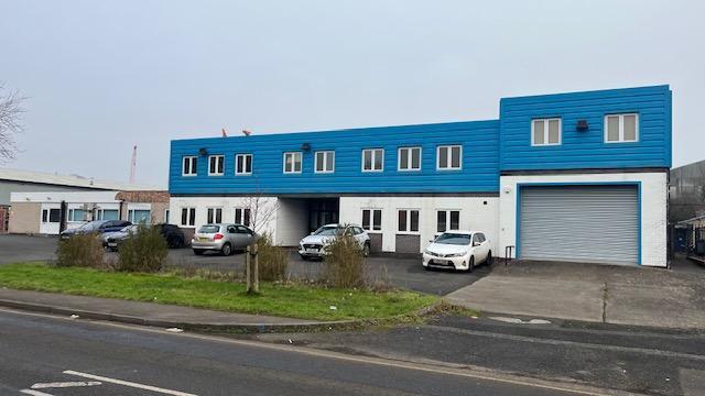 Masons Road Industrial Units portefeuille de 2 biens à vendre sur LoopNet.fr - Photo de l’immeuble – Image 1 sur 7