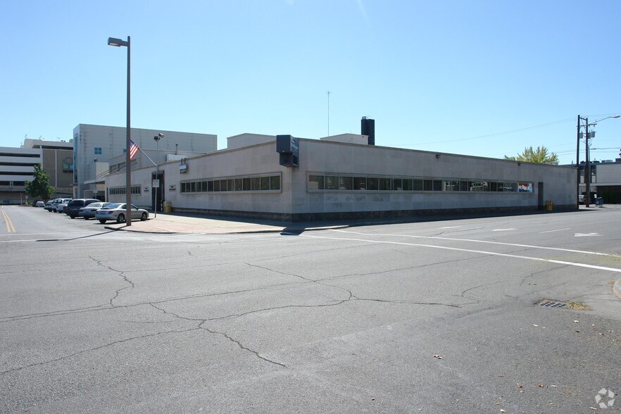 114 N 4th St, Yakima, WA à vendre - Photo de l’immeuble – Image 2 sur 2