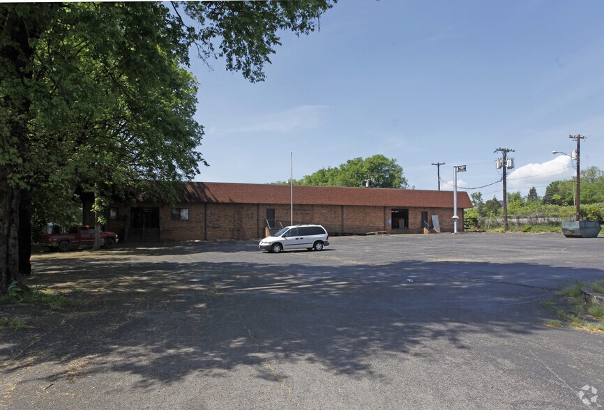 2524 Dickerson Pike, Nashville, TN à vendre - Photo principale – Image 1 sur 10