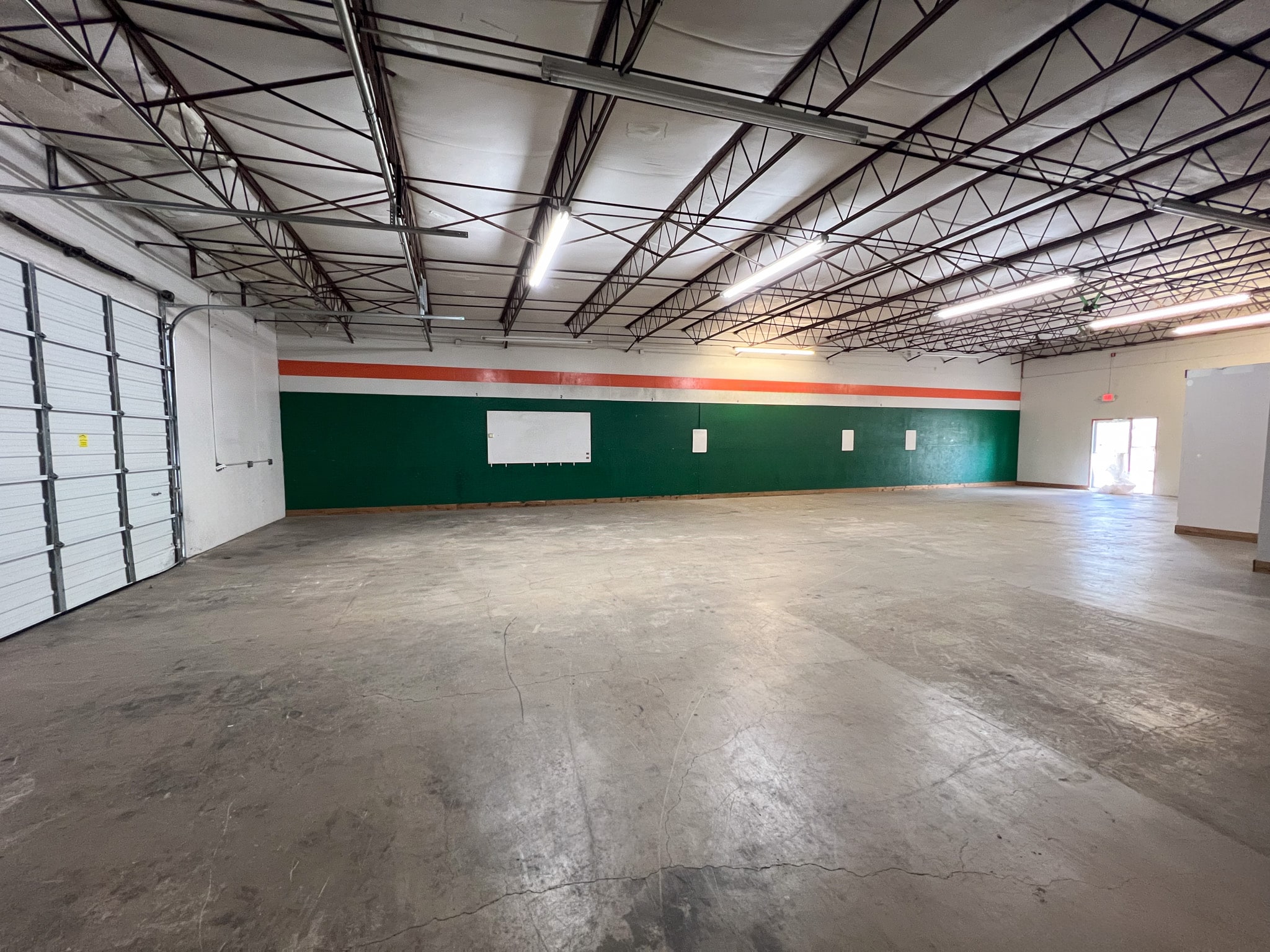 6737 Poss Rd, San Antonio, TX à louer Photo intérieure– Image 1 sur 13