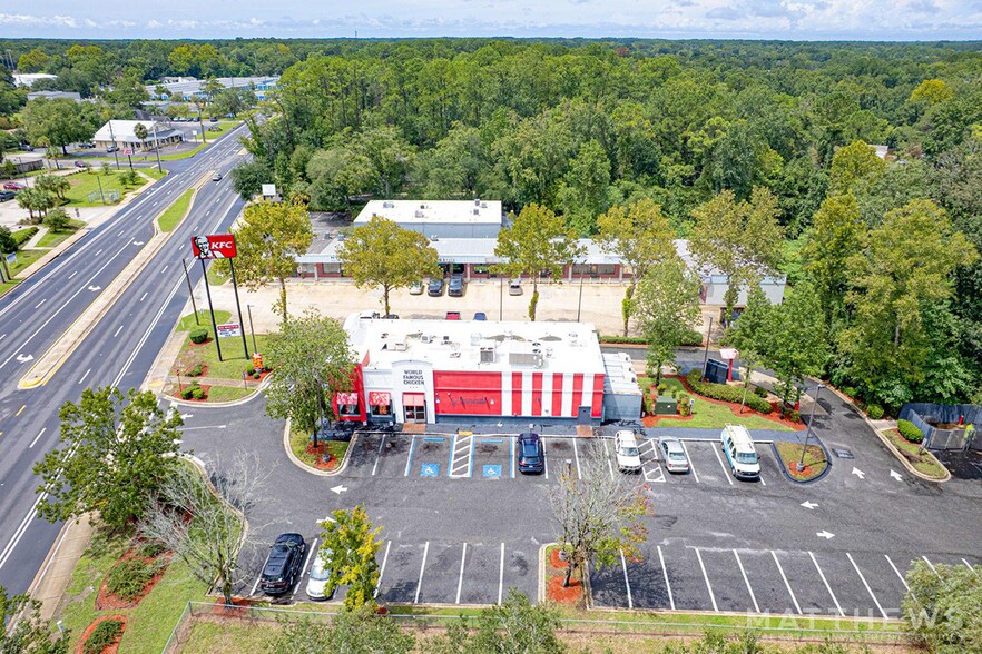 8033 Normandy Blvd, Jacksonville, FL à vendre - Photo de l’immeuble – Image 2 sur 3