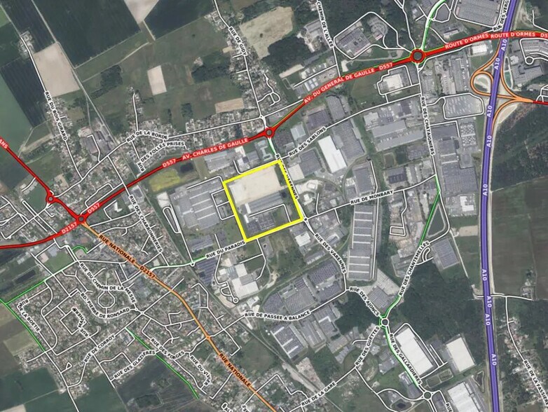 Industriel/Logistique dans Ormes à louer - Photo de l’immeuble – Image 3 sur 5