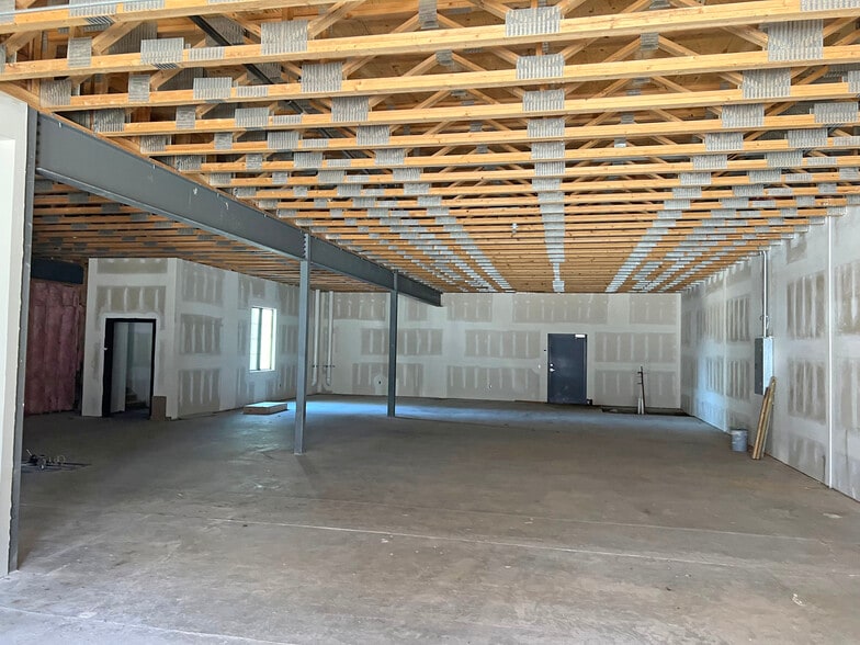 119 W Main St, Anthony, KS à vendre - Photo intérieure – Image 2 sur 11