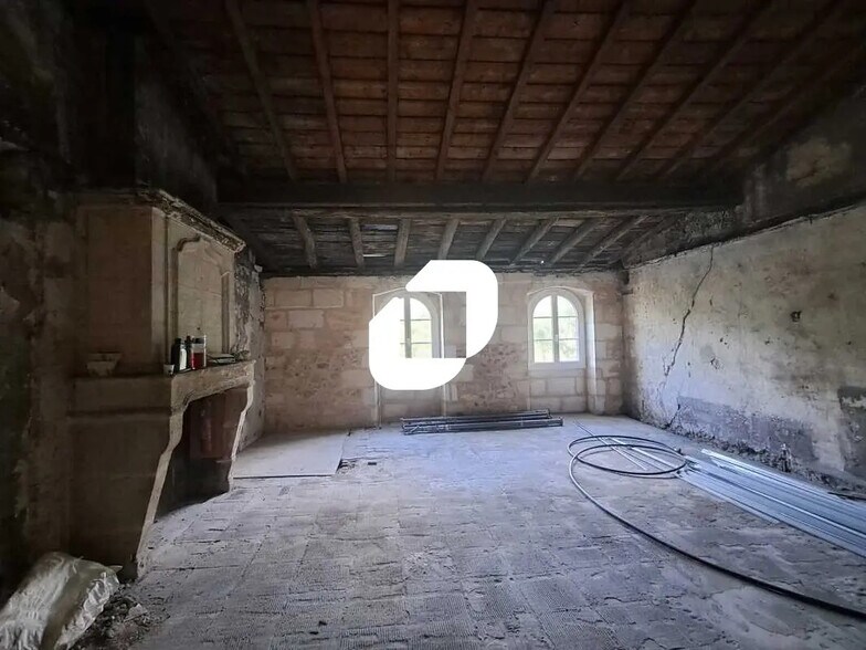 Bureau dans Bordeaux à louer - Photo de l’immeuble – Image 2 sur 5