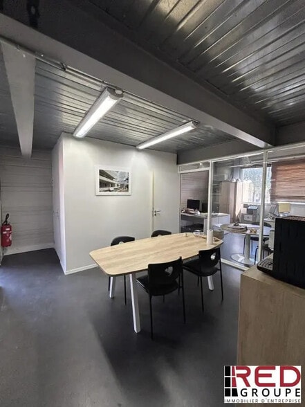 Bureau dans Aix-en-Provence à louer - Photo de l’immeuble – Image 2 sur 5