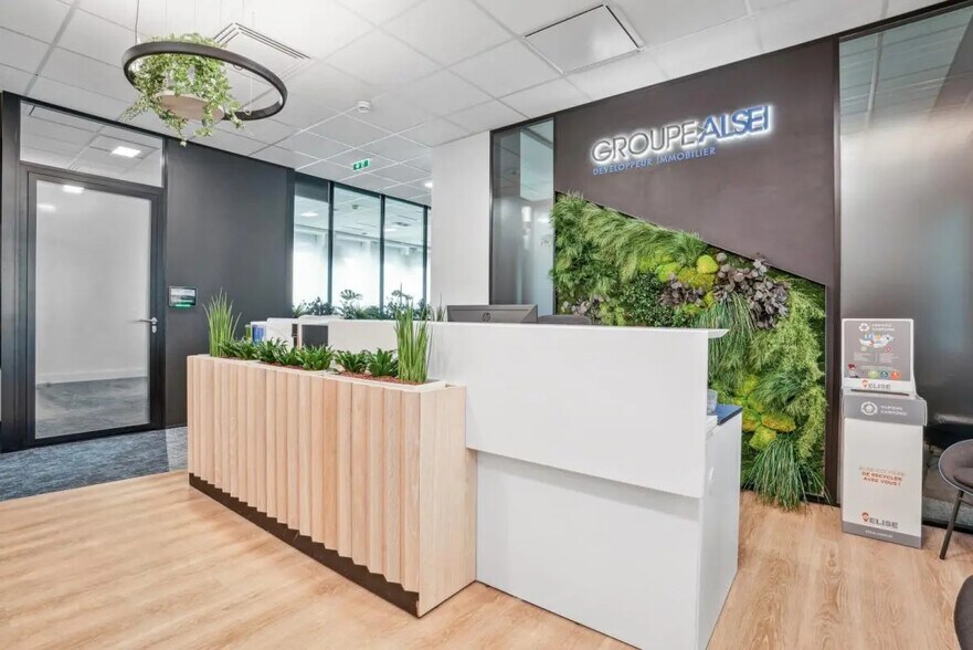 251 Boulevard Pereire, Paris à louer - Photo de l’immeuble – Image 2 sur 16