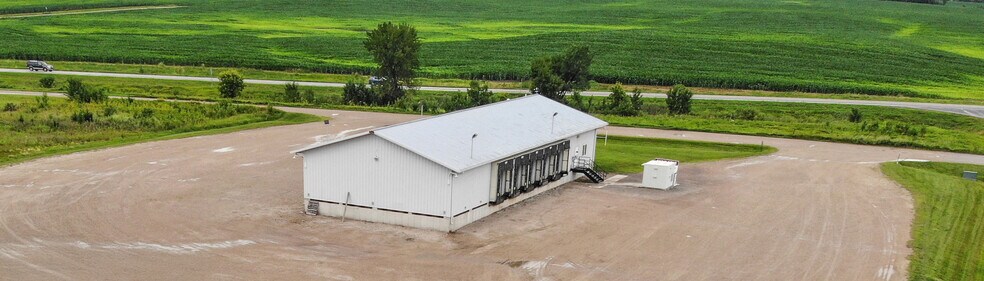 4493 US-12, Willmar, MN à louer - Photo de l’immeuble – Image 3 sur 14
