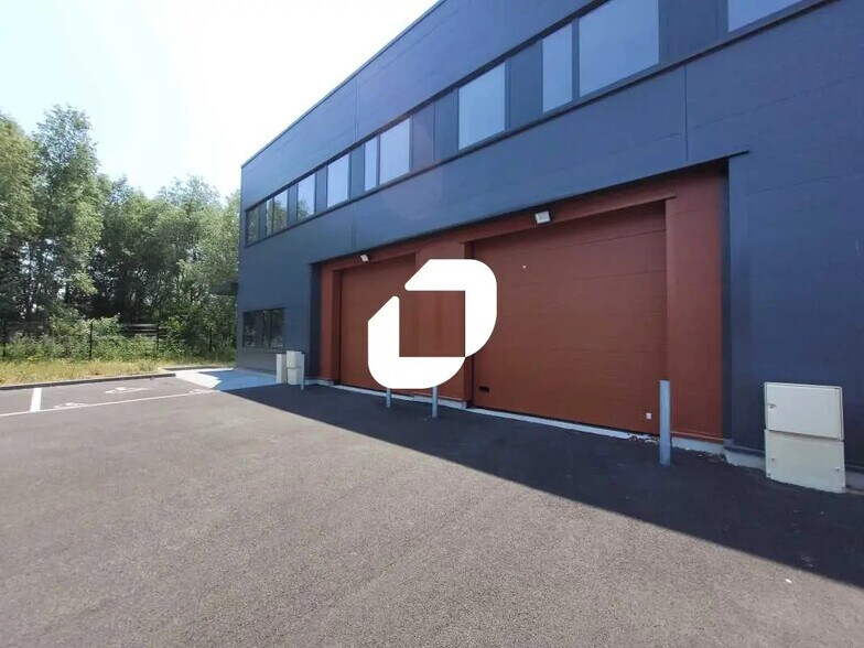 Local d’activités dans Brétigny-sur-Orge à louer - Photo de l’immeuble – Image 3 sur 15