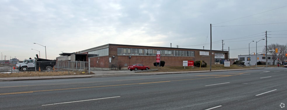 763 Warden Ave, Toronto, ON à louer - Photo de l’immeuble – Image 2 sur 12
