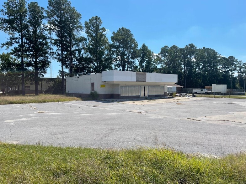 3 Aragona Blvd, Jacksonville, NC à vendre - Photo de l’immeuble – Image 2 sur 8