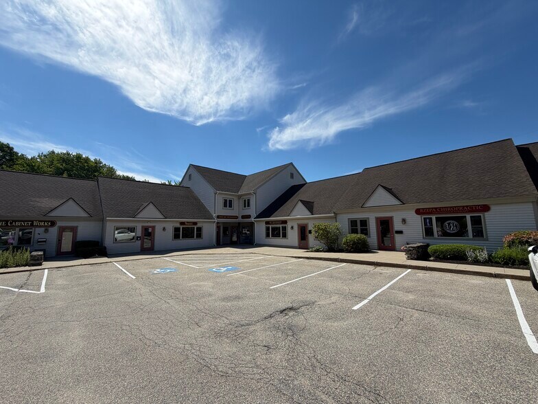 62 Portsmouth Ave, Stratham, NH à louer - Photo de l’immeuble – Image 2 sur 19
