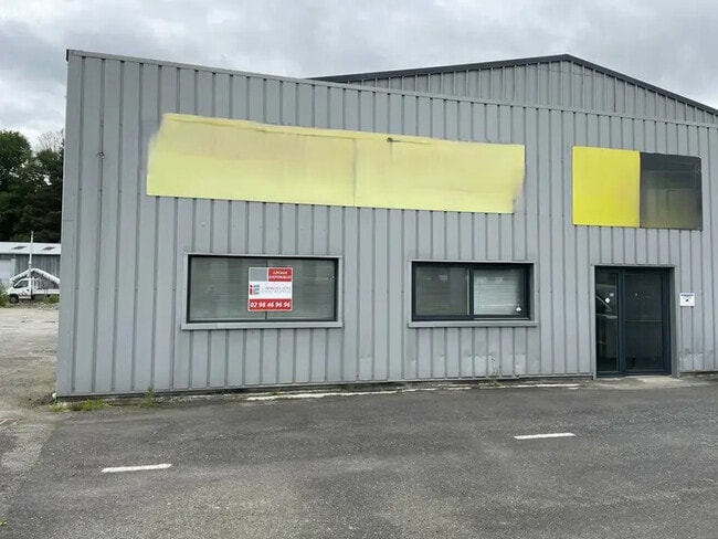 Plus de détails pour Local d’activités à vendre