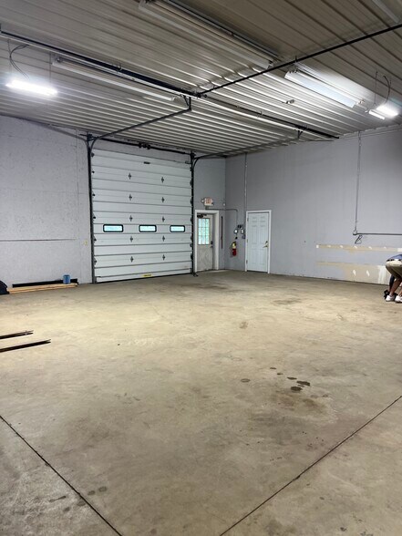 12 Grays Ln, Biddeford, ME à louer - Photo de l’immeuble – Image 2 sur 6