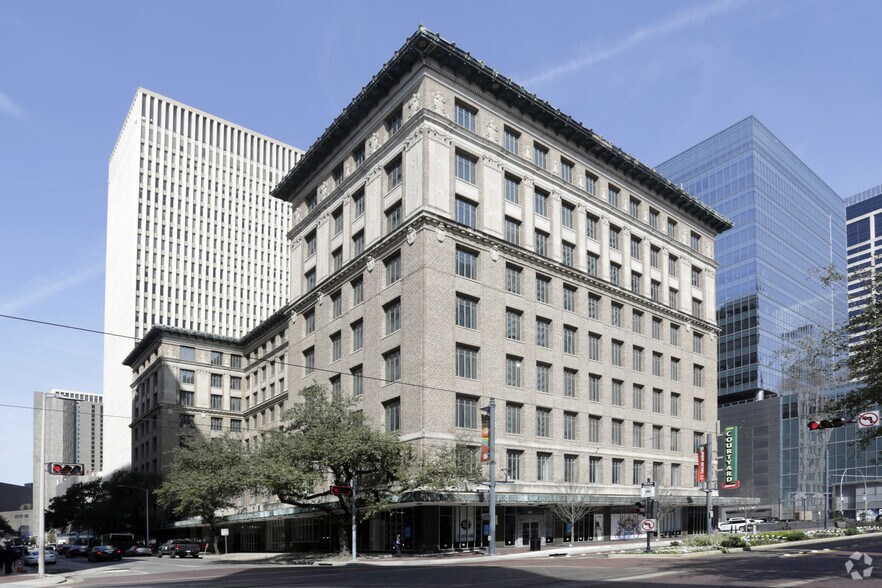 1225 Travis St, Houston, TX à louer - Photo de l’immeuble – Image 1 sur 5