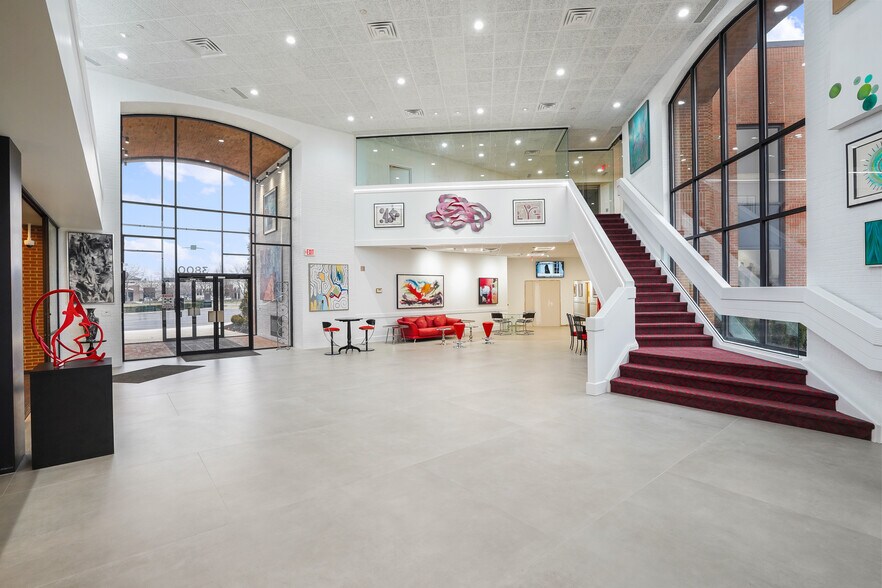 3800 W Dublin Granville Rd, Dublin, OH à vendre - Hall d’entrée – Image 2 sur 5