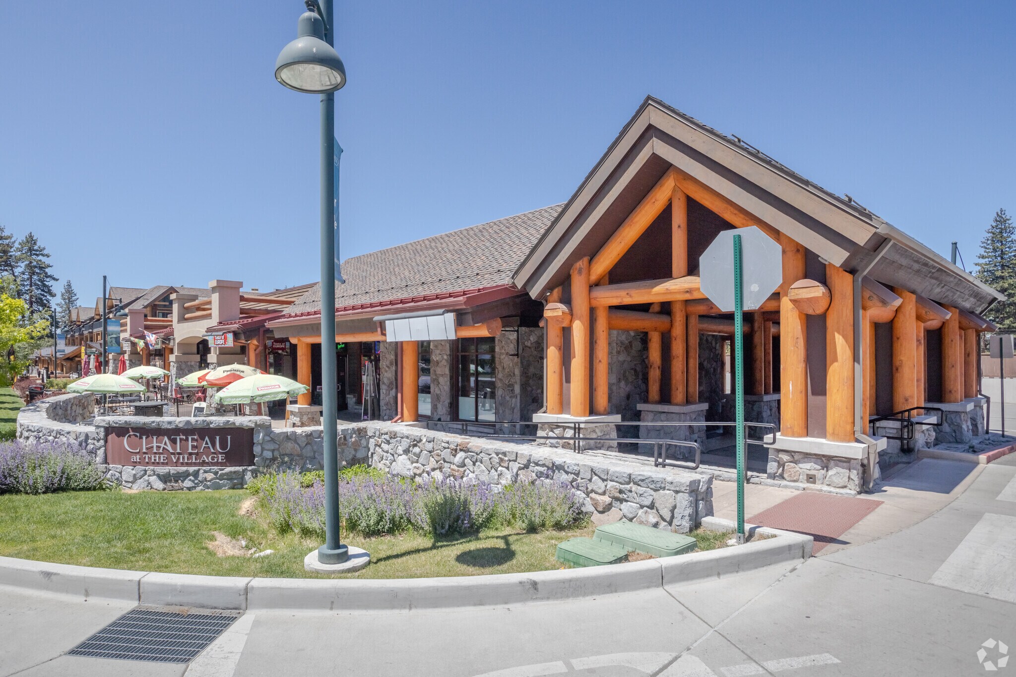 4125 Lake Tahoe Blvd, South Lake Tahoe, CA à vendre Photo principale– Image 1 sur 15