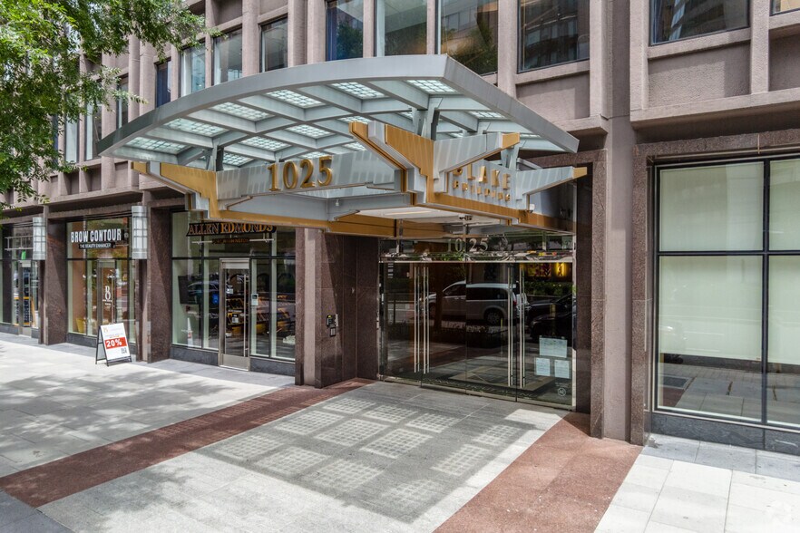 1025 Connecticut Ave NW, Washington, DC à louer - Photo de l’immeuble – Image 2 sur 14