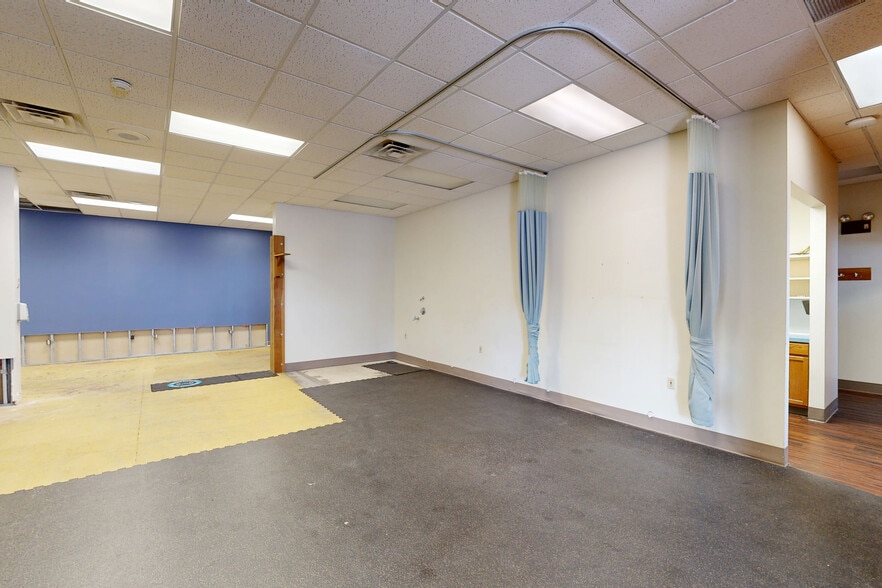 30 Benefit St, Warwick, RI à vendre - Numérisation 3D Matterport – Image 3 sur 19