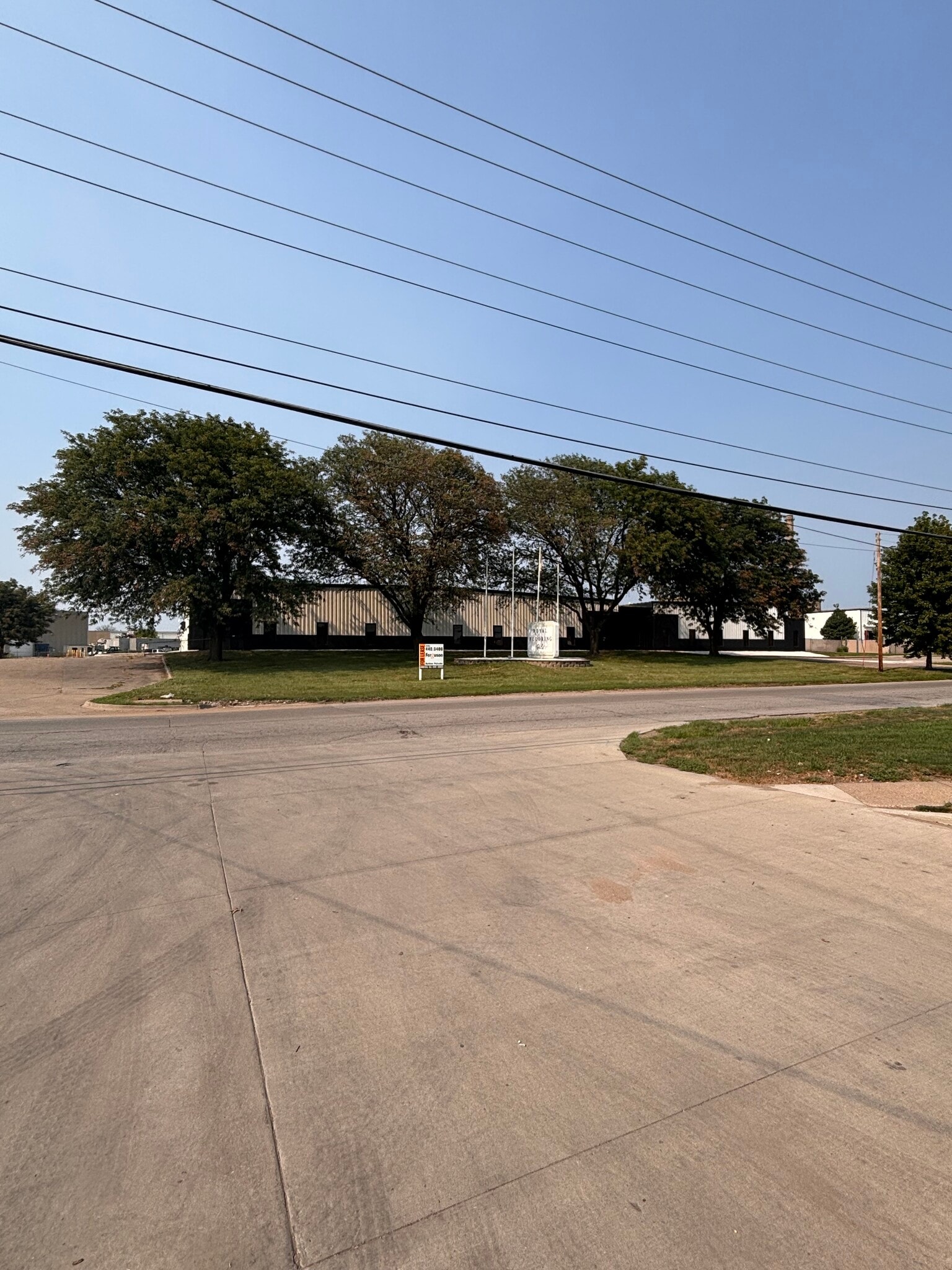 1800 Hull Ave, Des Moines, IA à louer Photo intérieure– Image 1 sur 9