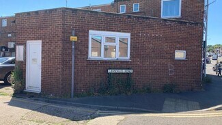 Plus de détails pour 47 Desborough Av, High Wycombe - Bureau à louer