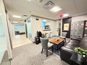 14110 N Dallas Pky, Dallas, TX à louer Photo intérieure– Image 2 sur 7