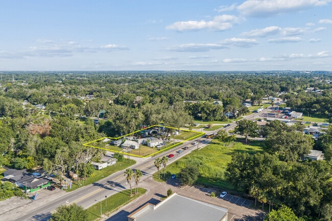 Plus de détails pour 4233 Gall Blvd, Zephyrhills, FL - Logement aux enchères