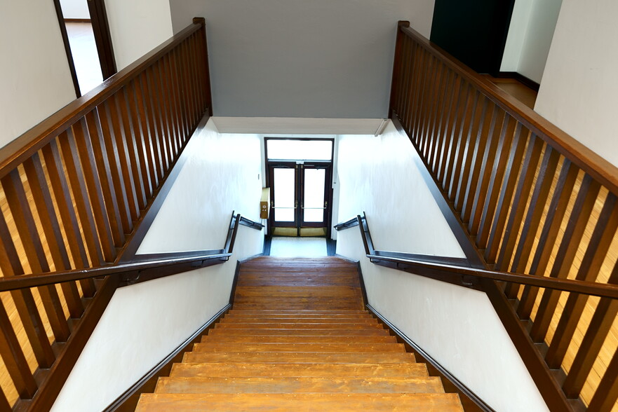 200-208 N Broadway, Santa Ana, CA à louer - Photo intérieure – Image 3 sur 17