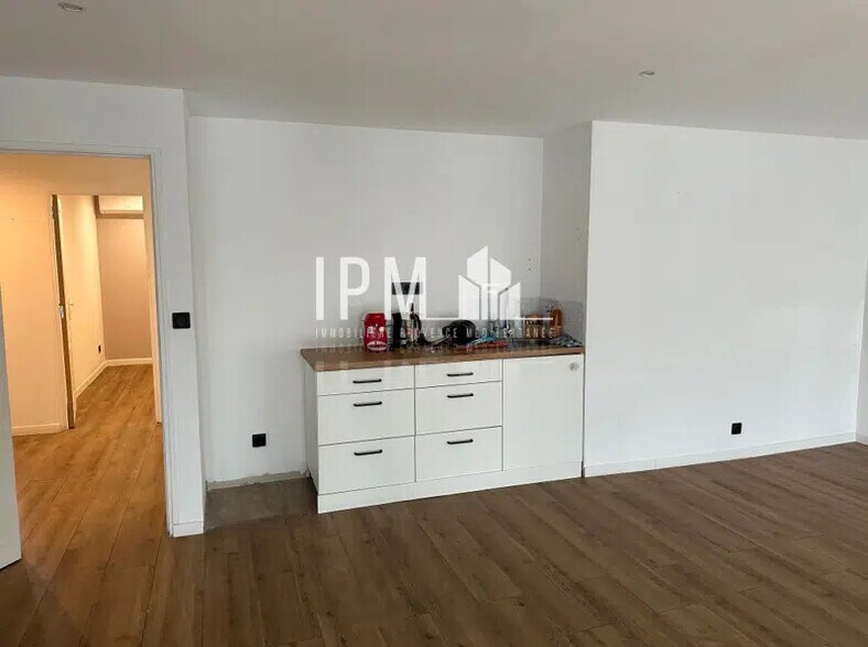 510 Avenue De Jouques, Aubagne à vendre - Photo de l’immeuble – Image 1 sur 5