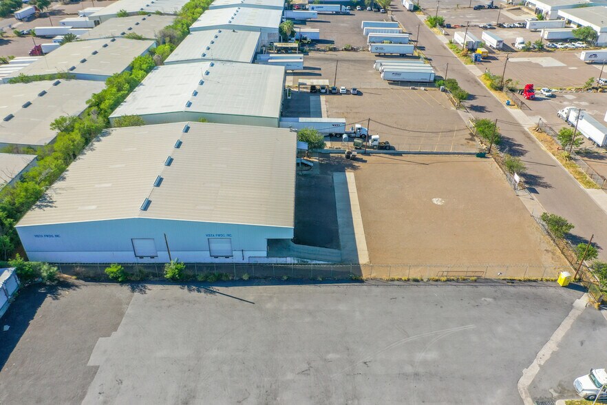 14415 Import Rd, Laredo, TX à vendre - Photo de l’immeuble – Image 3 sur 59