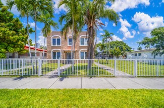 Plus de détails pour 1621 Van Buren St, Hollywood, FL - Logement à vendre