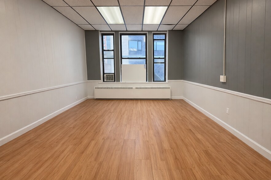 1441 Irving St, Rahway, NJ à louer - Photo intérieure – Image 2 sur 6