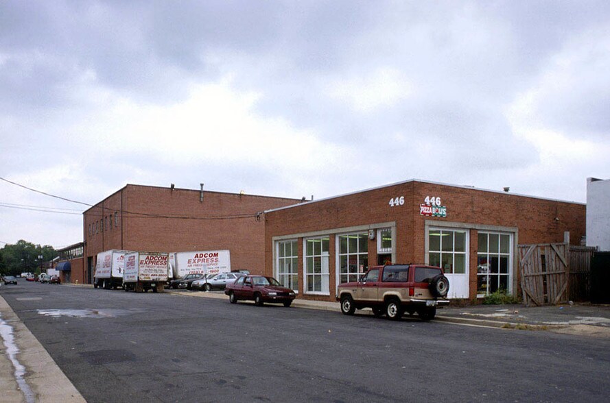 400 Calvert Ave, Alexandria, VA à vendre - Photo de l’immeuble – Image 2 sur 10