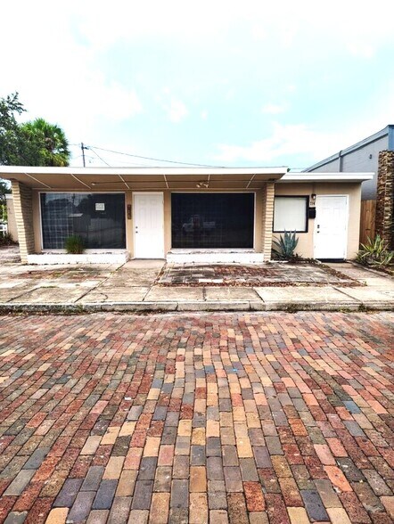 714 1st Ave SW, Largo, FL à vendre - Photo de l’immeuble – Image 1 sur 18