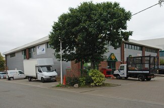 Plus de détails pour 77-89 River Rd, Barking - Industriel/Logistique à louer