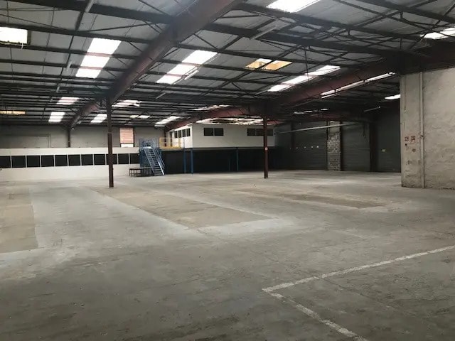 Local commercial dans La Teste-de-Buch à vendre - Photo intérieure – Image 2 sur 3