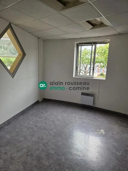 Bureau dans Cholet à vendre - Photo de l’immeuble – Image 3 sur 3