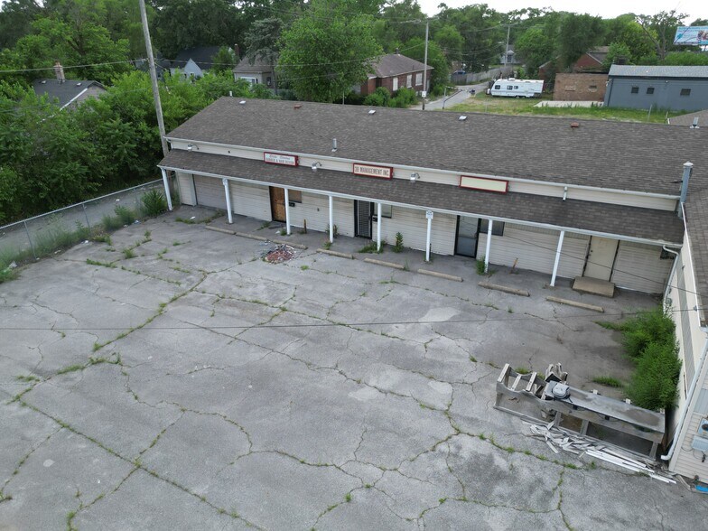 4921 W 5th Ave, Gary, IN à louer - Photo de l’immeuble – Image 3 sur 13