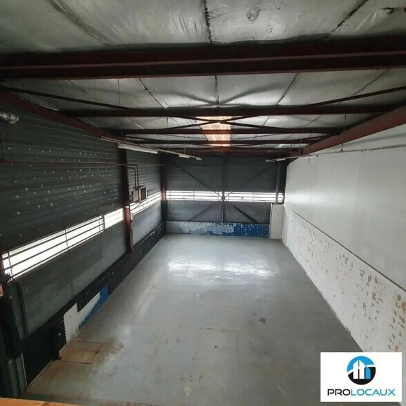 Local commercial dans Échirolles à louer - Photo de l’immeuble – Image 3 sur 10