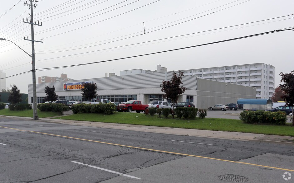 1850 Barton St, Hamilton, ON à louer - Photo principale – Image 1 sur 3