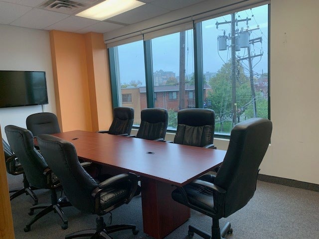 5095 St Jean-Talon E, Montréal, QC à louer Photo intérieure– Image 1 sur 6