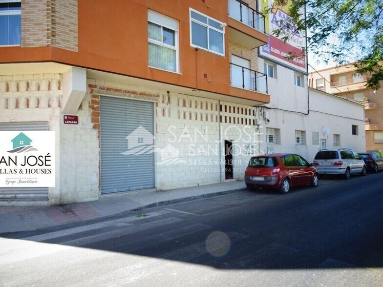 Local commercial dans Aspe, Alicante à vendre - Photo de l’immeuble – Image 2 sur 8