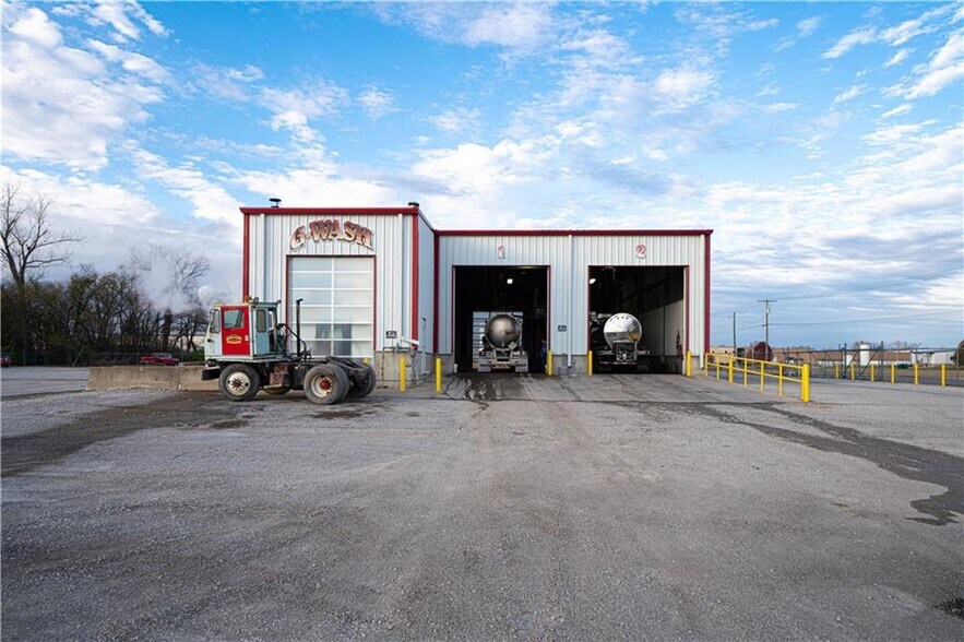 1507 Roseport Rd, Elwood, KS à louer - Photo de l’immeuble – Image 3 sur 7